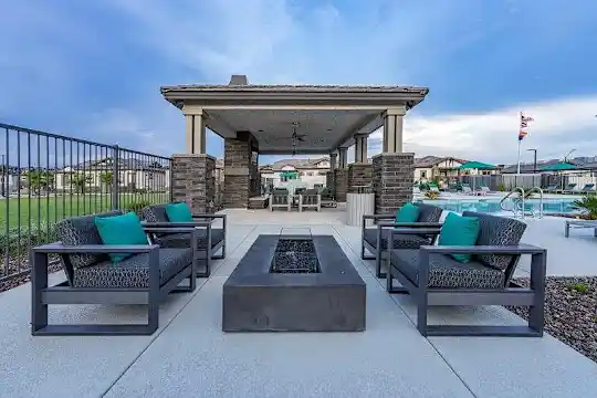 Vlux at Sunset Farms - Tolleson, AZ - Photo 9