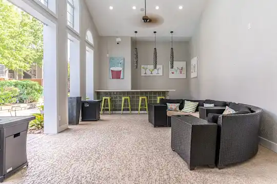 Gramercy Park - Houston, TX - Photo 14
