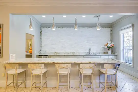 Renaissance at Preston Hollow - Dallas, TX - Photo 10