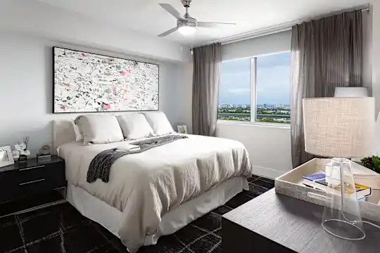 Laureat - Fort Lauderdale, FL - Photo 5