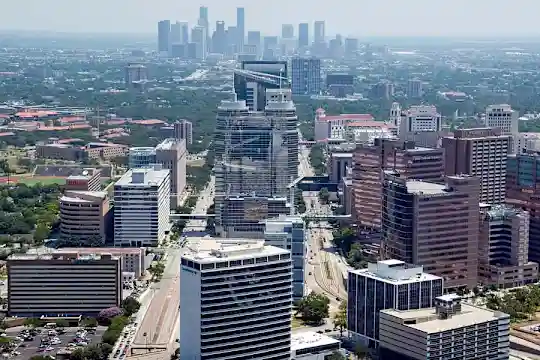 Tinsley on the Park - Houston, TX - Photo 57