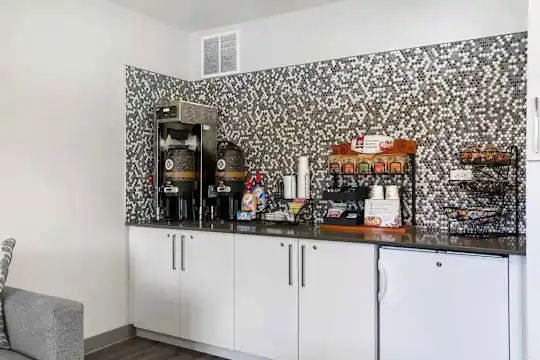 Furnished Studio - Providence - Providence, RI - Photo 6