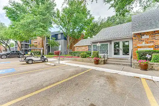 The Manhattan Apartments - Dallas, TX - Photo 48