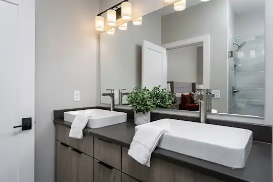 The RED Apartments & Townhomes - Cincinnati, OH - Photo 41