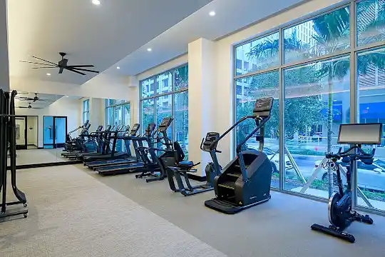 Coasterra Apartments - Fort Lauderdale, FL - Photo 16