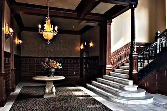 Quality Hill Apartments - Kansas City, MO - Photo 6