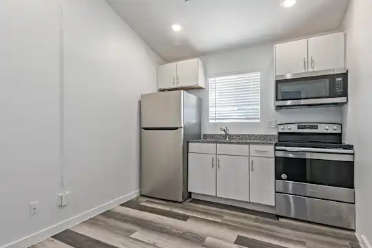 Morningside Pointe - Phoenix, AZ - Photo 3