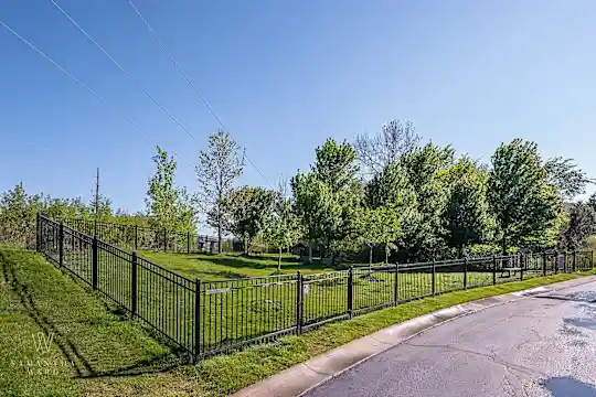 Riverstone Apartments - Kansas City, MO - Photo 43