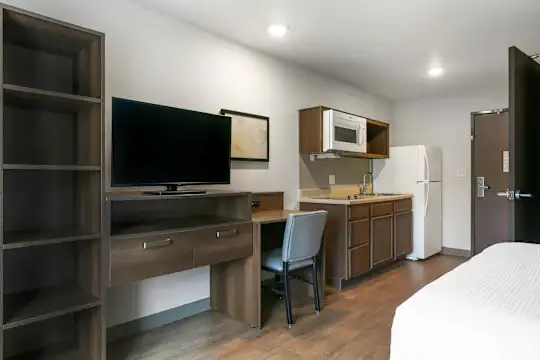Furnished Studio - Providence - Providence, RI - Photo 10