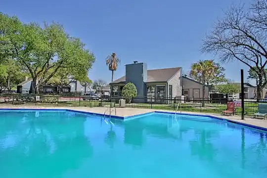 Casa Paz - Houston, TX - Photo 4