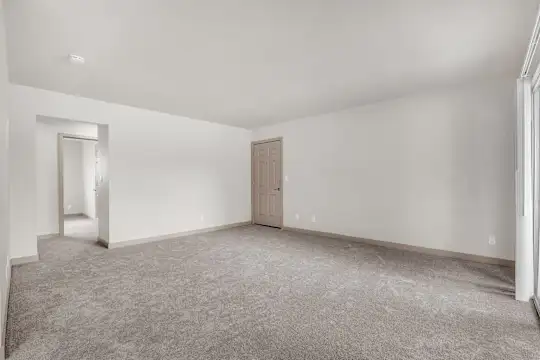 River Walk Apartments - Campbell, CA - Photo 17
