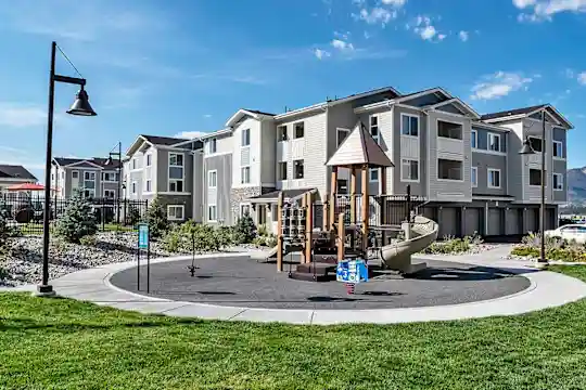 The Overlook at Interquest Apartments - Colorado Springs, CO - Photo 5