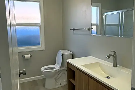 974 E Julian St - San Jose, CA - Photo 2