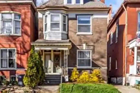 3657 Russell Blvd - Saint Louis, MO - Photo 1
