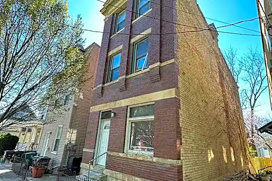 2211 Victor St unit 1 - Cincinnati, OH - Photo 1