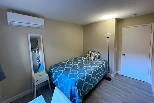 1446 Lexington Dr unit Room 3 - San Jose, CA - Photo 1