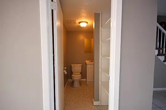 Spottswood Manor Townhomes - Memphis, TN - Photo 4
