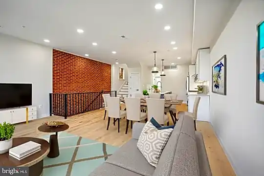 1364 Perry Pl NW #2 - Washington, DC - Photo 6