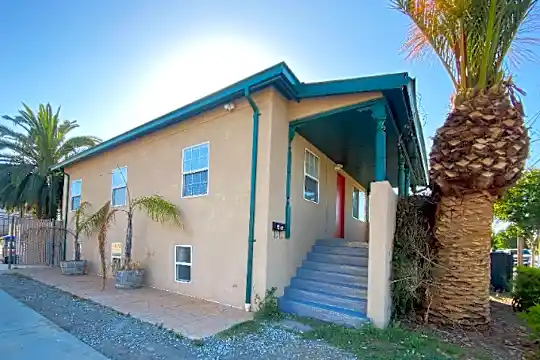 1595 Pomona Ave unit B - San Jose, CA - Photo 1