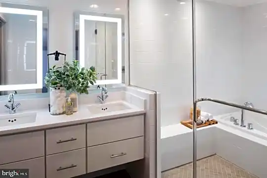 322 Adolf Cluss Ct SE #N - Washington, DC - Photo 16