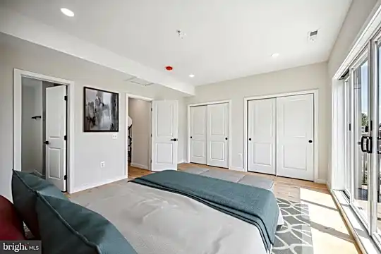 1364 Perry Pl NW #2 - Washington, DC - Photo 18