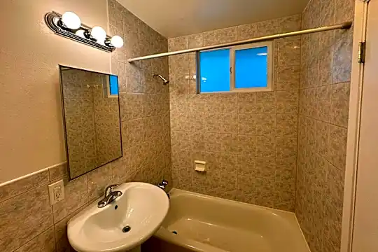 251 La Pala Dr unit Unit 1 - San Jose, CA - Photo 15