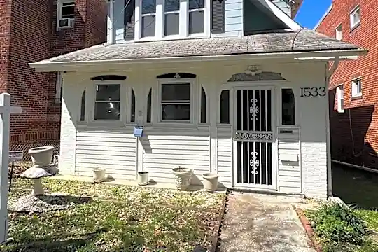 1533 23rd St SE - Washington, DC - Photo 2