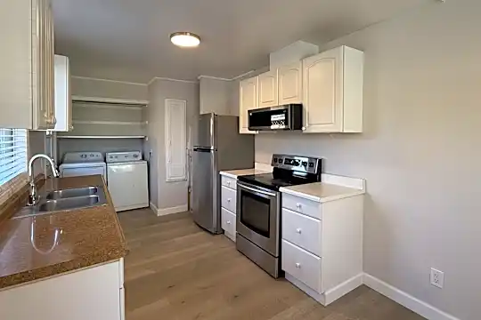 974 E Julian St - San Jose, CA - Photo 1