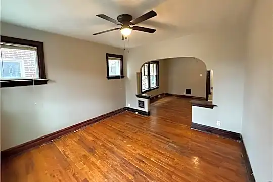 4030 Hydraulic Ave - Saint Louis, MO - Photo 2