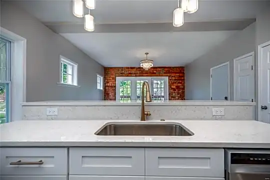 6028 Cates Ave #2W - Saint Louis, MO - Photo 10