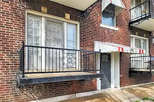 3969 Potomac St #1W - Saint Louis, MO - Photo 2