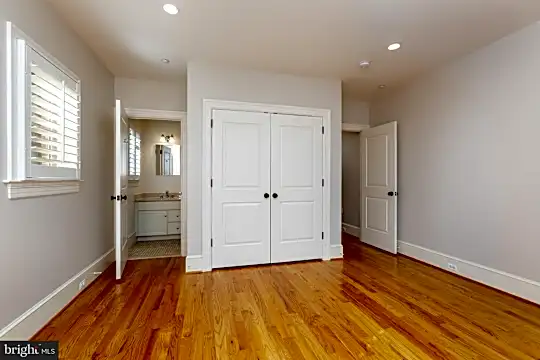 2608 36th Pl NW - Washington, DC - Photo 36