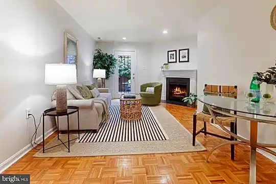 1331 Vermont Ave NW #B - Washington, DC - Photo 13