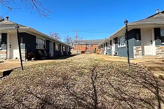 3333 Lawn Ave - Saint Louis, MO - Photo 2