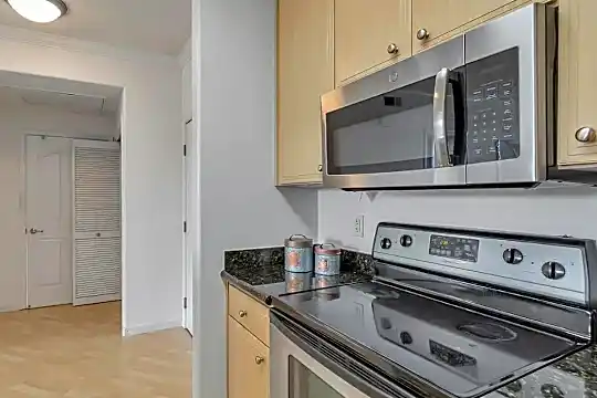 801 S Winchester Blvd - San Jose, CA - Photo 1