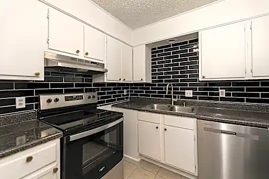 2780 Raleigh Lagrange Rd - Memphis, TN - Photo 1