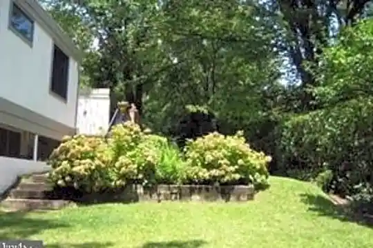 2871 Tilden St NW - Washington, DC - Photo 5