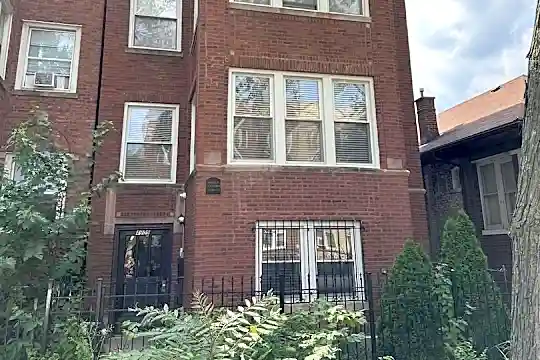 Houses For Rent in Zip Code 60625 - 67 Houses | Rent.com®