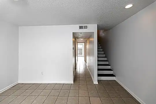 2780 Raleigh Lagrange Rd - Memphis, TN - Photo 4