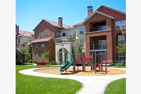 2601 Nuestra Castillo Ct unit 103 - San Jose, CA - Photo 2