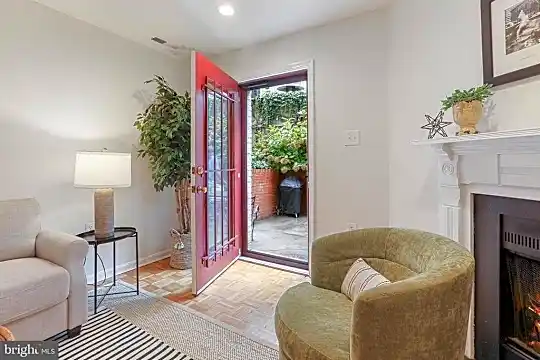 1331 Vermont Ave NW #B - Washington, DC - Photo 21