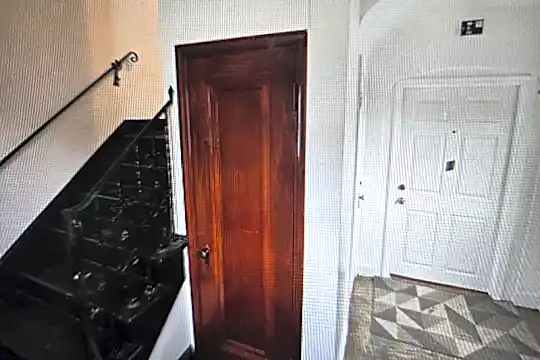 787 Ludlow Ave unit 2 - Cincinnati, OH - Photo 2