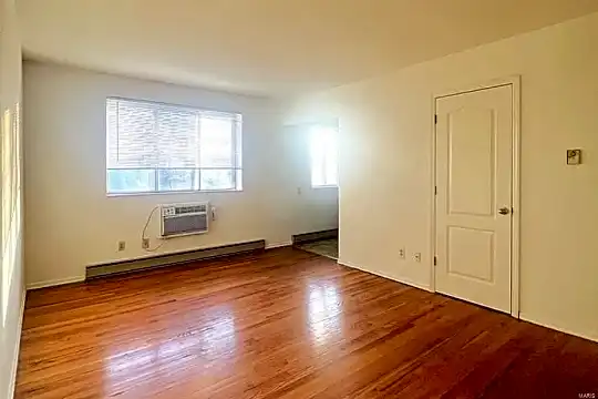 3541 Morgan Ford Rd - Saint Louis, MO - Photo 2