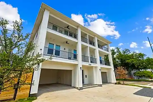 6283 La Vista Dr #204 - Dallas, TX - Photo 1