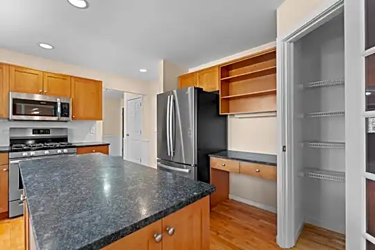 43 Cardinal Way - Shelburne, VT - Photo 9