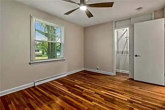 637 Karess Dr - Saint Louis, MO - Photo 7