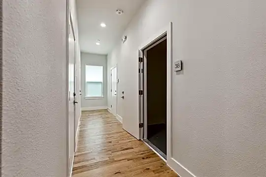 6283 La Vista Dr #202 - Dallas, TX - Photo 7