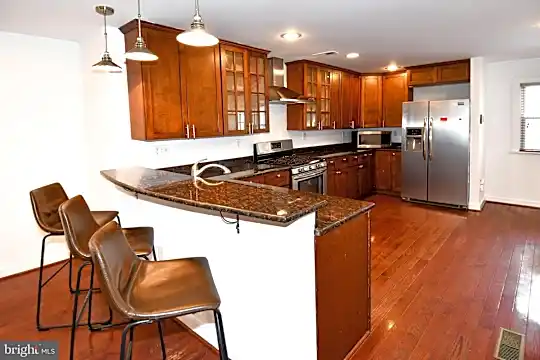 1012 Rhode Island Ave NE - Washington, DC - Photo 8