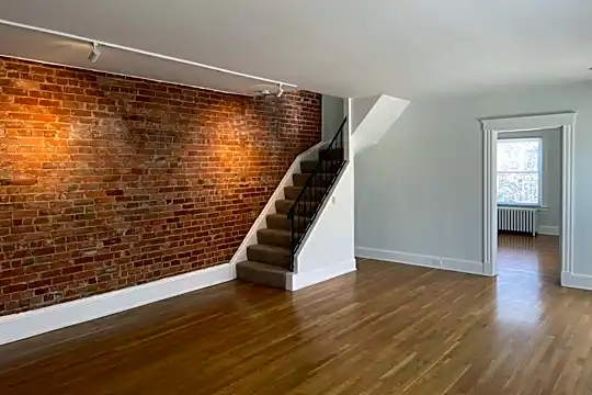 3535 Michigan Ave unit 3535 Michigan Apt #4 - Cincinnati, OH - Photo 1