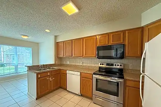 17820 Windflower Way #404 - Dallas, TX - Photo 9